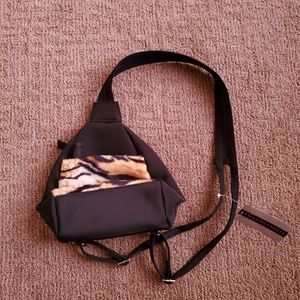 Tiger-pattern crossbody mini backpack